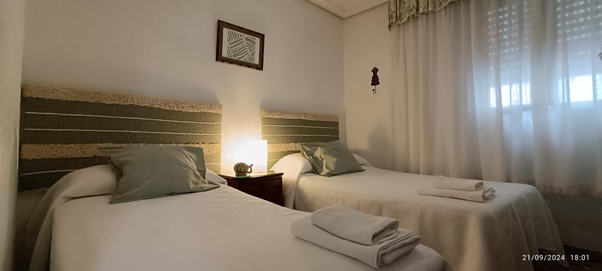 Amplio Apartamento Plaza Nueva 塞维利亚 外观 照片