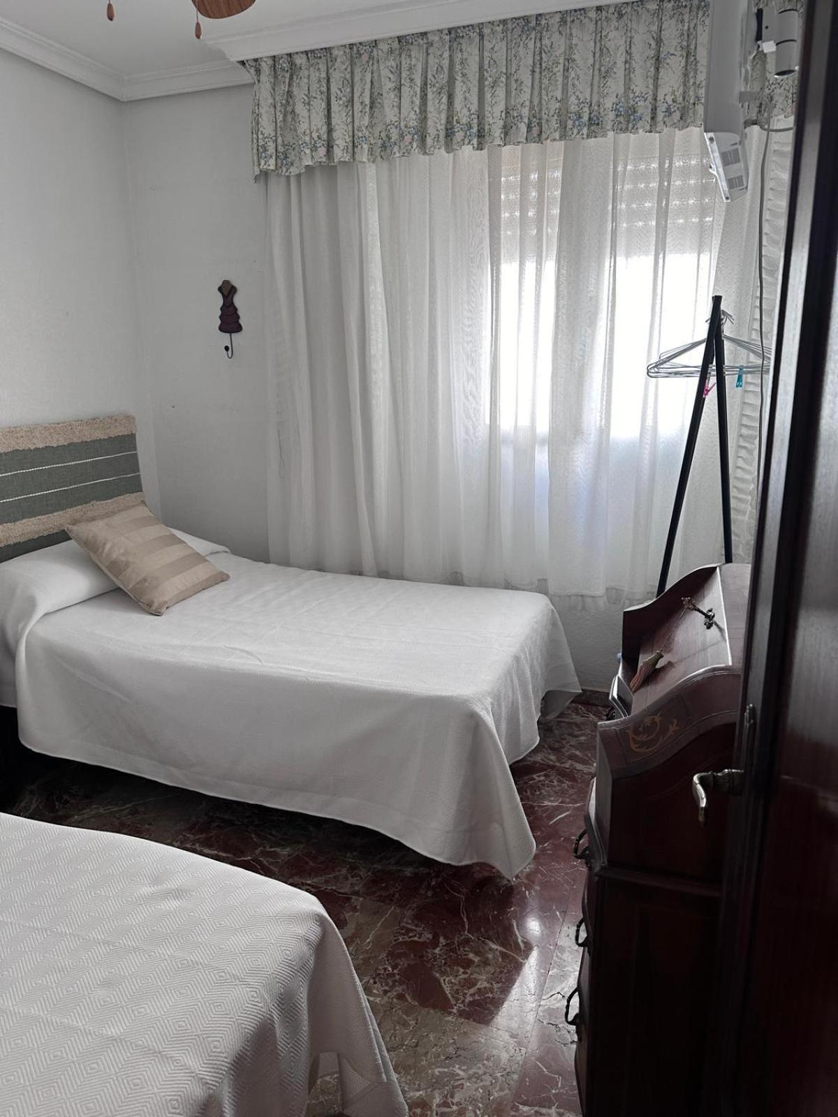 Amplio Apartamento Plaza Nueva 塞维利亚 外观 照片
