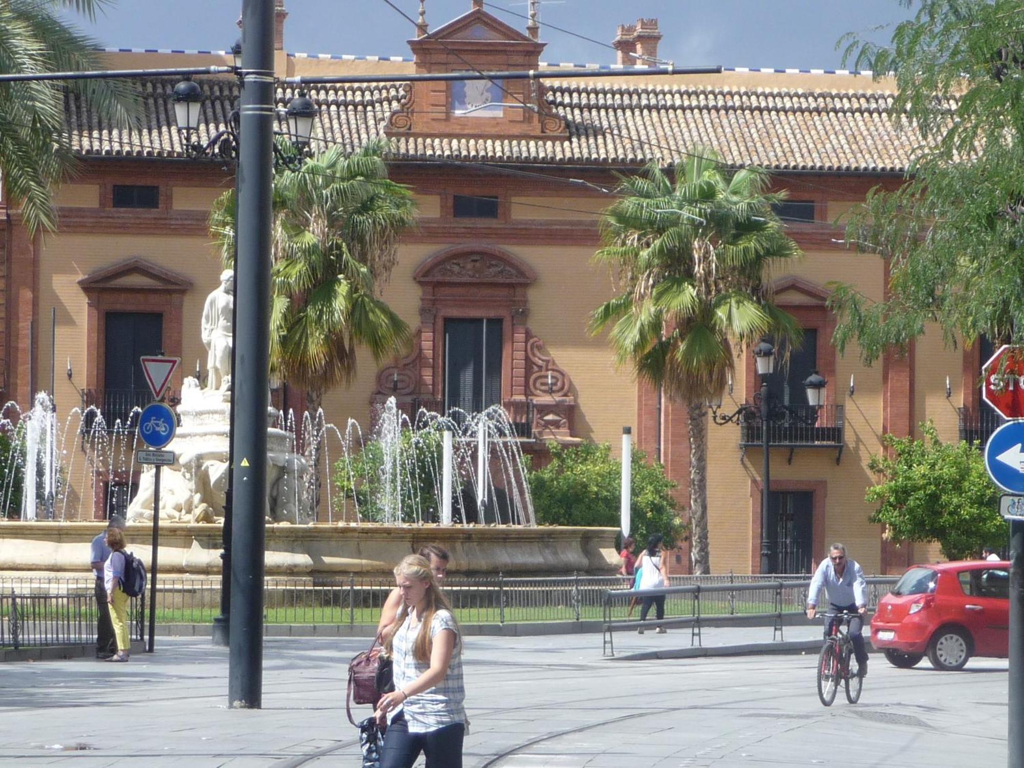 Amplio Apartamento Plaza Nueva 塞维利亚 外观 照片